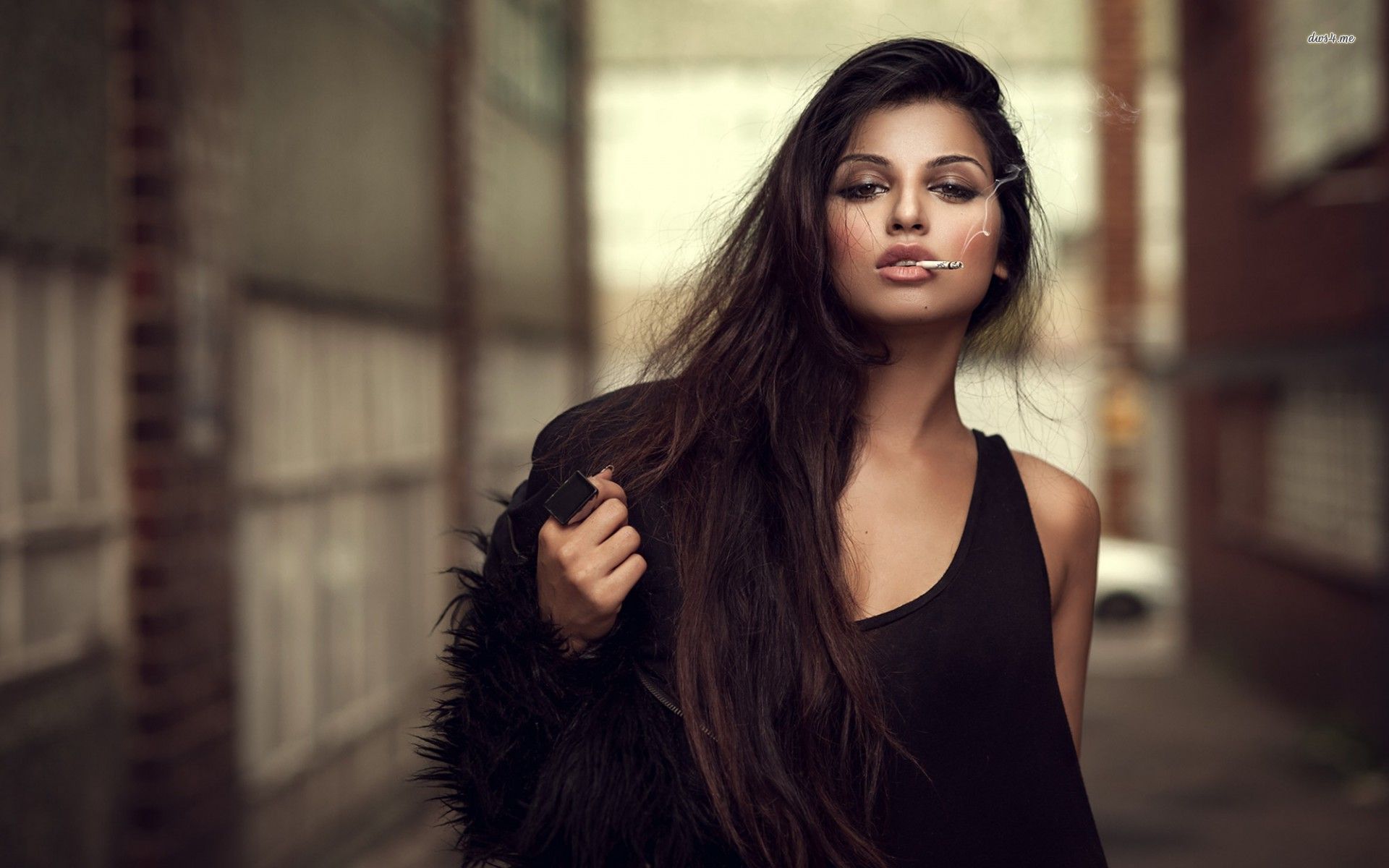 A playful frame from Sassy girls — online in Hamamatsu