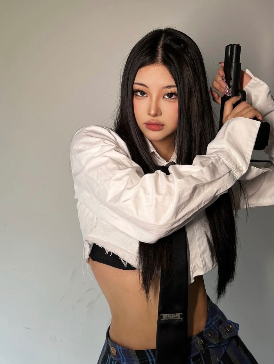 A cozy shot with Sassy girls — straight from Hamamatsu