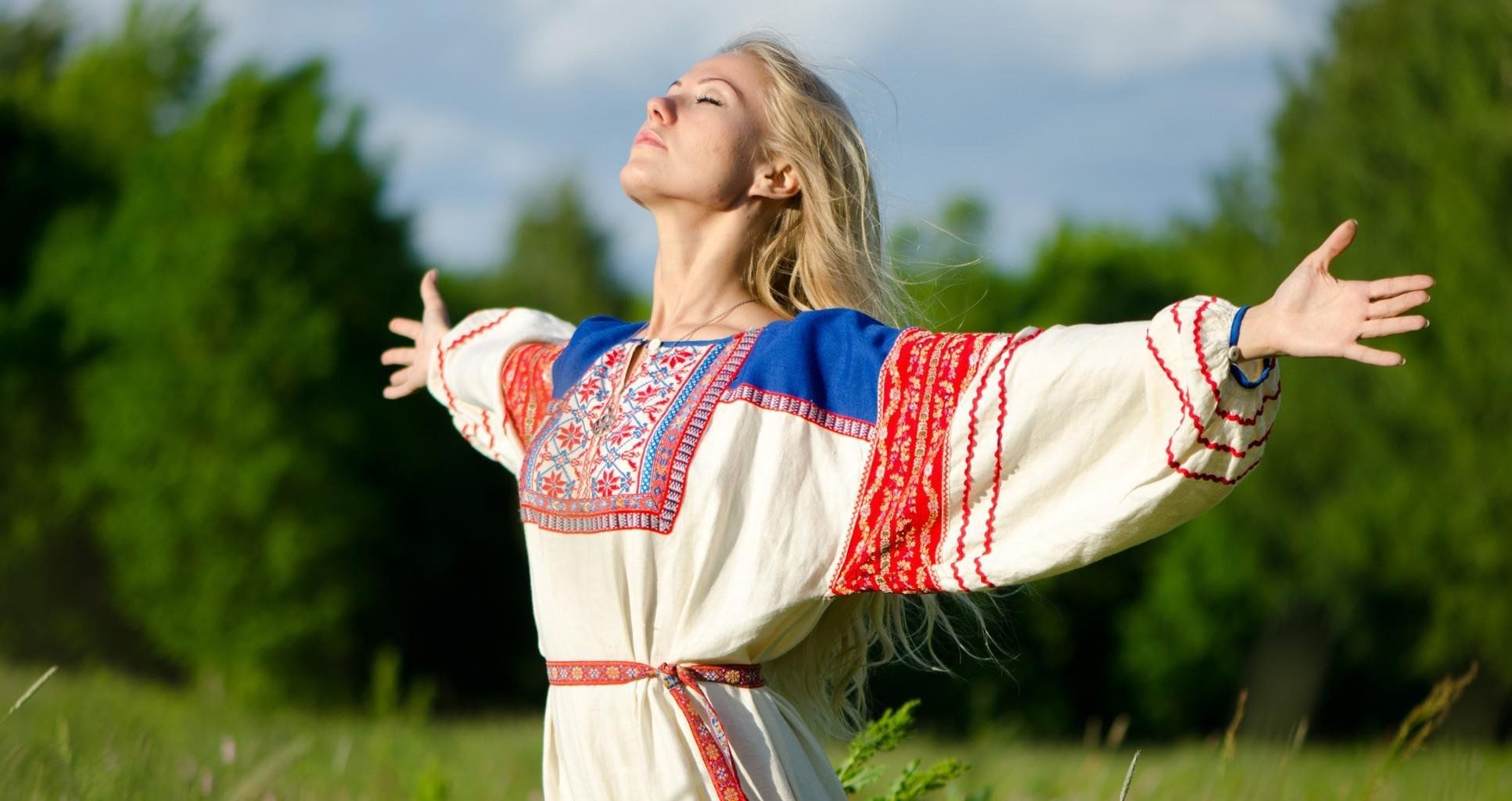 Take a pause and enjoy Slavic women — streaming from Hamamatsu