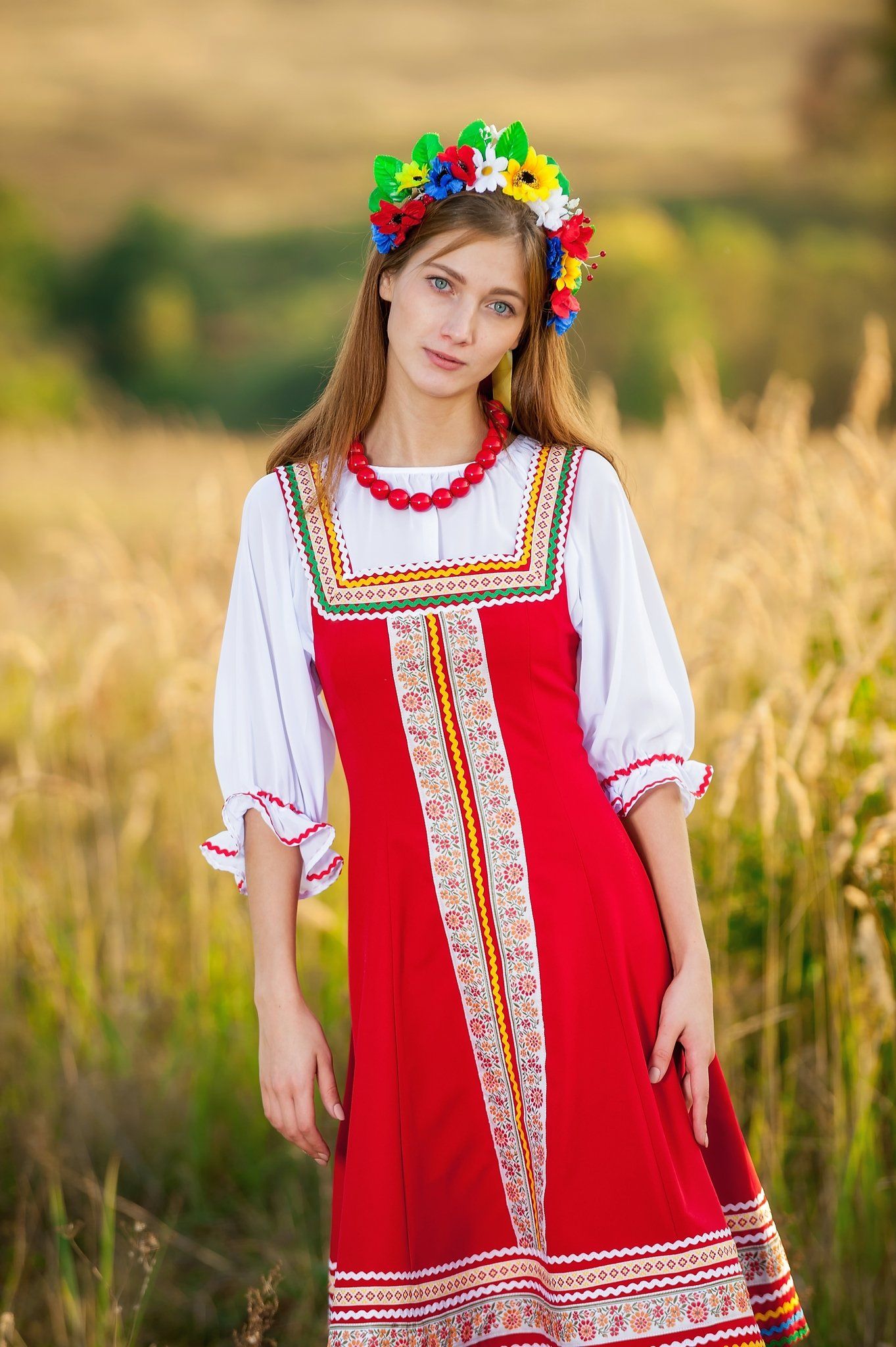 Women in Slavic costumes in Hamamatsu — step in, relax, and chat live