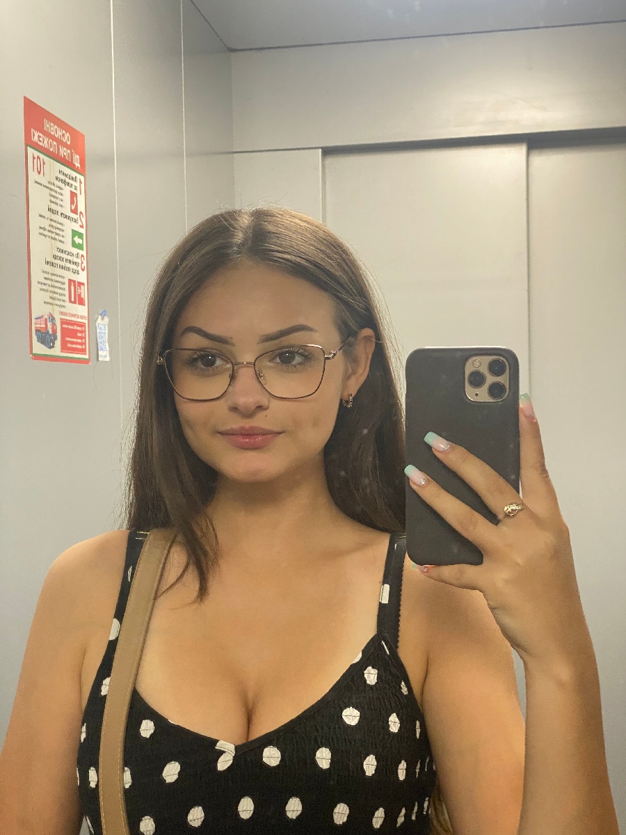 Sexy model Stacy in Hamamatsu